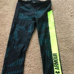 Women’s Under Armour cropped leggings